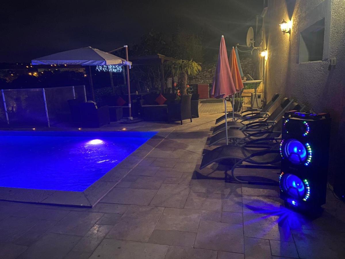 Magnifique Villa Avec Piscine Beaujolais Gleizé Εξωτερικό φωτογραφία